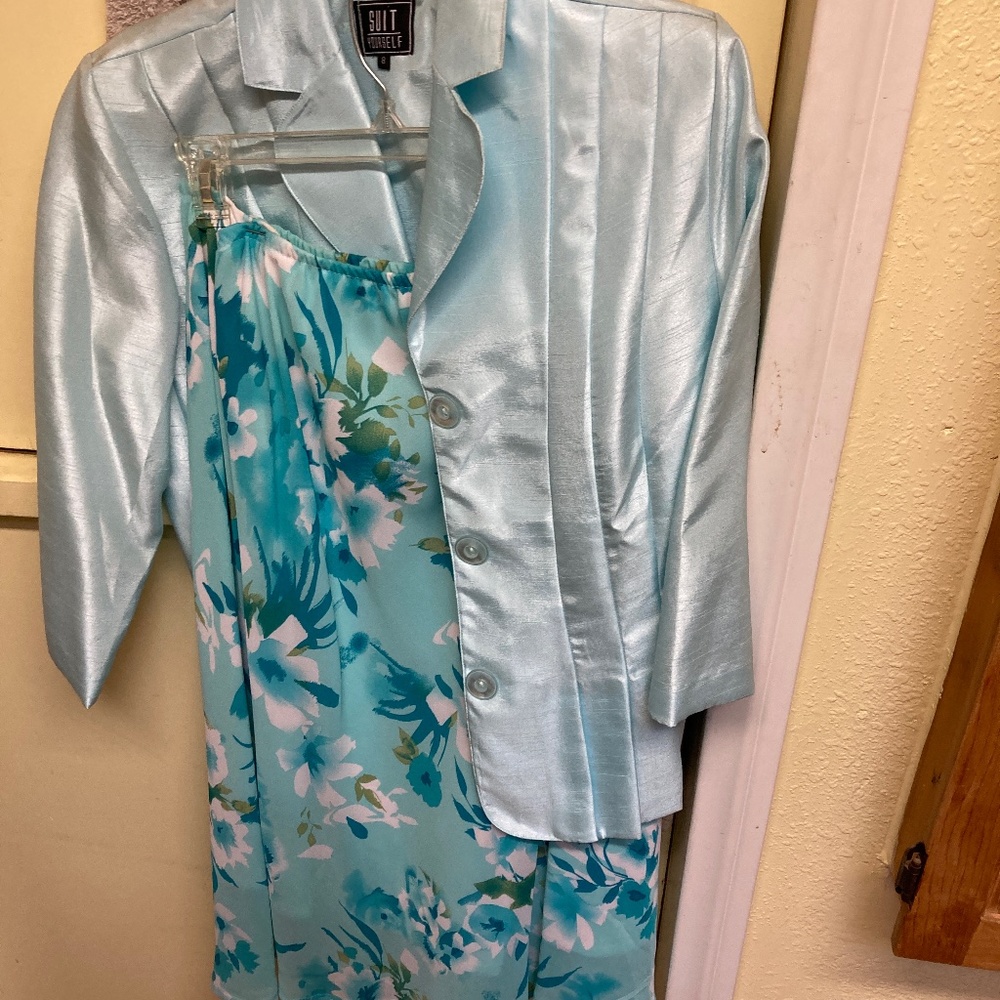 Ladies suit.